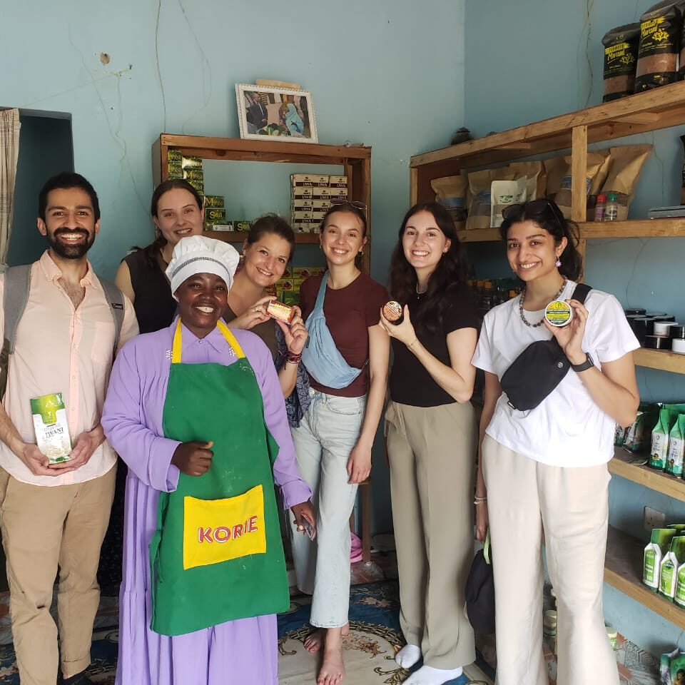 Tanzania_ICO CF Recipients Field Visit_Aisha and Fellows Tanzania_ICO CF Recipients Field Visit_Aisha and Fellows